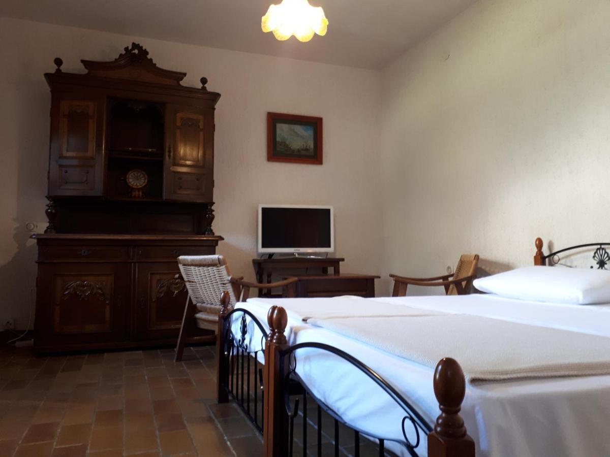Apartman Studio Victoria Apartment Pula Bagian luar foto