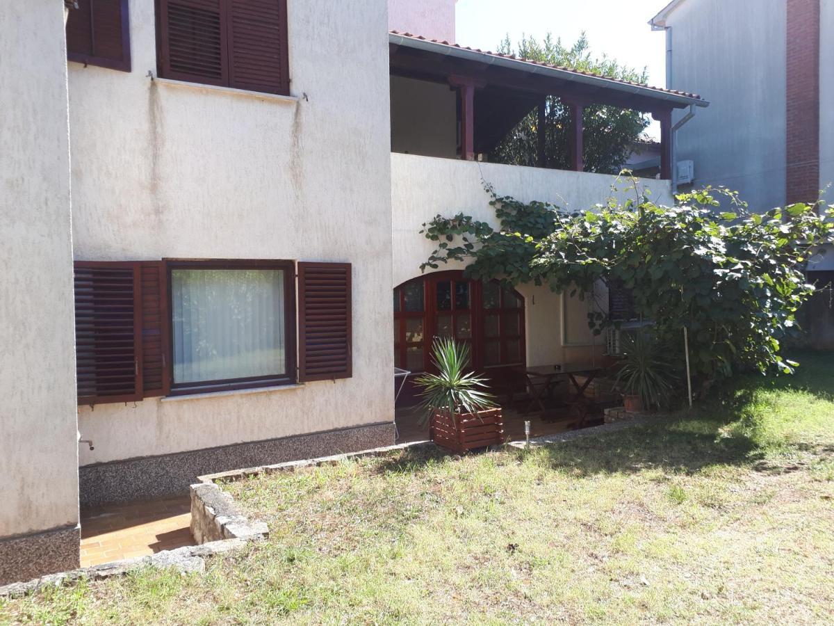 Apartman Studio Victoria Apartment Pula Bagian luar foto