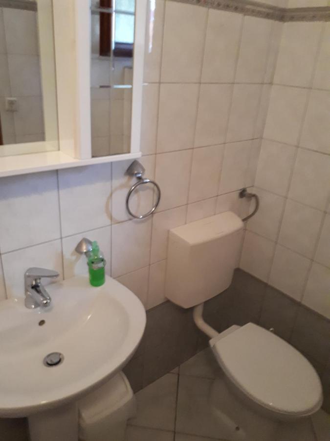 Apartman Studio Victoria Apartment Pula Bagian luar foto